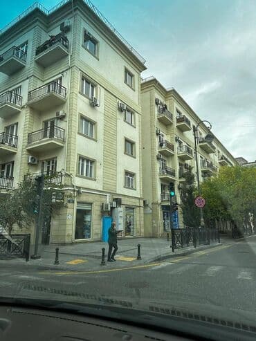 28 may metro: 28 may metrosuna yaxın portbakuya yaxın 5 mertebeli binanın 4-cü — 7