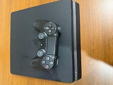 Elektronika: Salam.Playstation 4 yaınız ev şəraitində işləyib.Daxilində Ps Plus — 2