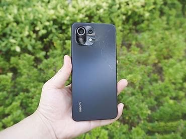 xiomi a4: Xiaomi Mi 11 Lite, цвет - Черный, 
 Битый — 2
