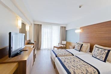 maştağa kiraye: Global Hotel Badamdar Badamdar filialımız 3 saat - 20 azn 6 saat - — 1