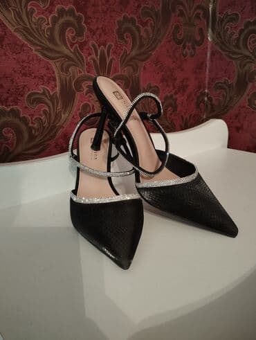 qadın bot: Qadın ayaqqabısı – zərif, açıq dabanlı slingback model - Rəng: qara - — 1