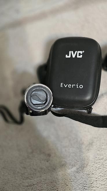 JVC Everio Full HD videokamera + original sərt çanta Xüsusiyyətlər: -