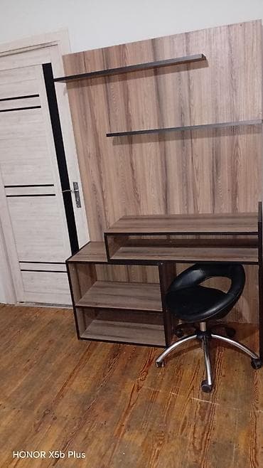 İşlənmiş, Kvadrat masa — 1