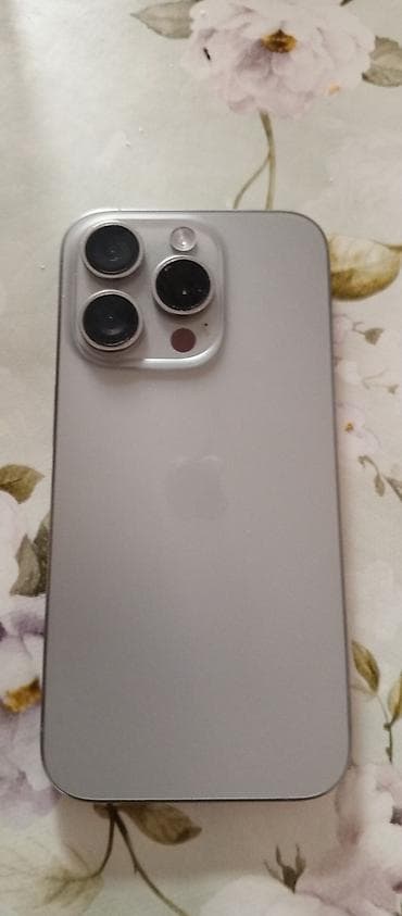 IPhone 15 Pro, Gümüşü, Qırıq