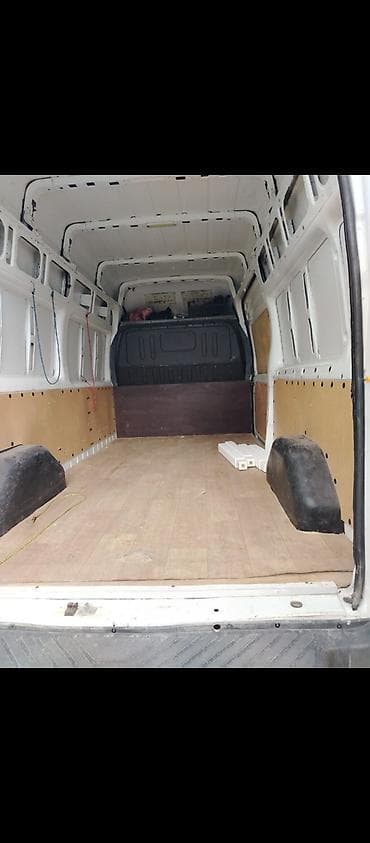 Sürücü-kuryer, stajı 3 il, Şəxsi nəqliyyat vasitəsi ilə