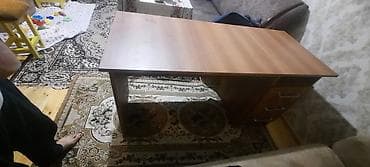 Düz masa, Stulsuz, Polkasız, Siyirməli, Sadə laminat