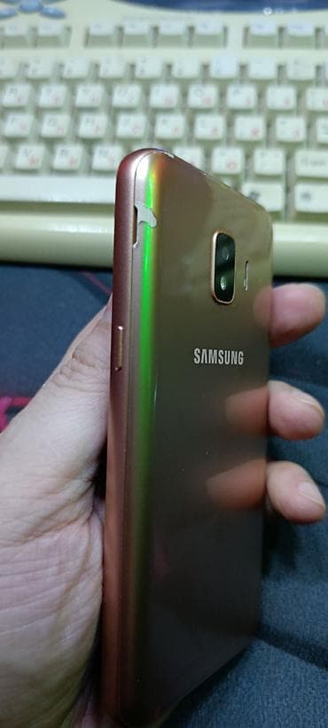 j2: Samsung Galaxy J2 Core, 8 GB — 8