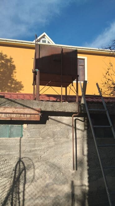 Demir çen satılır. Eni 1.23. uzunluğu 1.27. hündürüyü. 0.87 sm