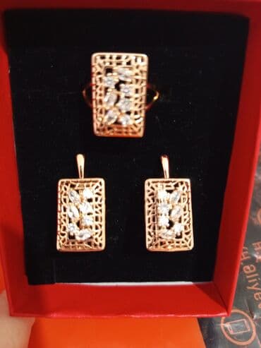 женские толстовки на молниями: Üzük və sırğalar - Metal: qızılı tonlu qirmizi rus qizili rengi - — 19