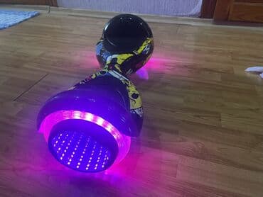 kugoo m4 pro: Hovboard / balans skuter - Korpus: rəngarəng komiks üslublu dizayn — 2