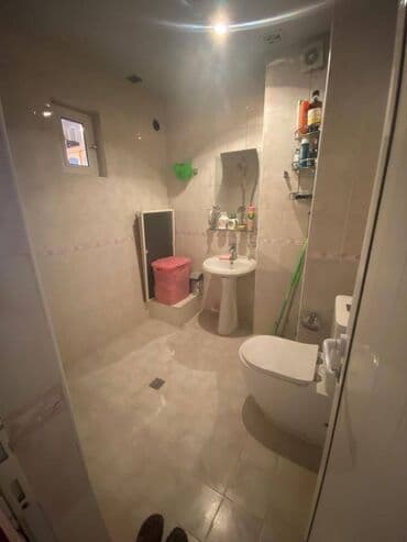 xacmazda satilan evler: Bakı, 4 otaqlı, Köhnə tikili, m. İnşaatçılar, 100 kv. m — 12