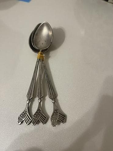 Melxiordu!! Məhsul: Metal çay qaşıqları dəsti Təsvir: - 3 ədəd