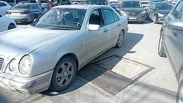 015 satisi: Mercedes-Benz E‑Class (W210) sedan - Kuzov: sedan, gümüşü rəng - — 2