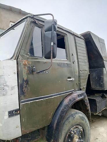 maşın qaldırıcı: KAMAZ dump maşını (samanlı kabin), yaşıl rəng. - Ön və yan ikili — 3