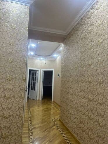 ehmedlide ev: Əhmədli metrosunun yaxınlığında neapol dairesində 17 mertebeli binanın — 3