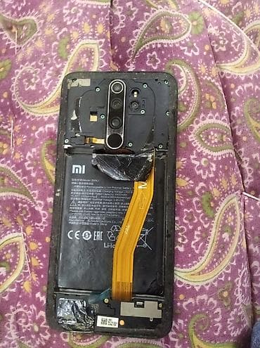 honor 9 d: Xiaomi Mi 8 Pro, rəng - Qara, 
 Qırıq — 2