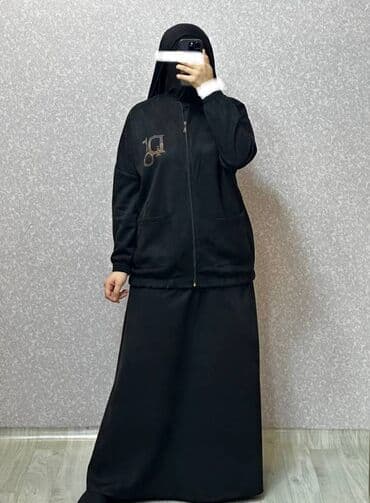 весогонка костюм бишкек: *Sport, Ətəkli Dəst.* *Parça: Nabuk.* *Ölçü: Standart: (38 40, 42, 44 — 4