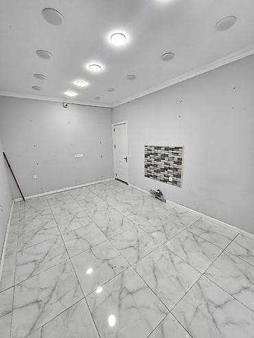 kirayə mkr: İcarəyə obyekt – vitrinli küçə səviyyəsində sahə - Şüşə giriş qapısı — 3