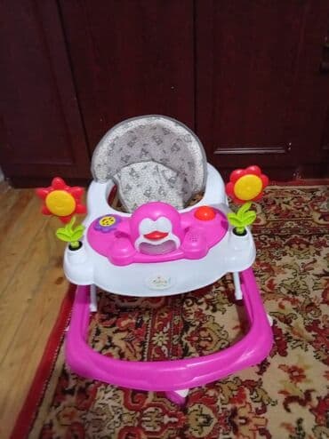 ayaq agrisi: Uşaq gəzdirəni / yerişi - Rəng: çəhrayı-ağ - Oturacaq: yumşaq parça — 1