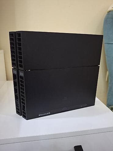 Видеоигры и приставки: Qeyd: PlayStation 4 ideal vəziyətdədir. Üzərində 2 ədəd təzə pult — 9