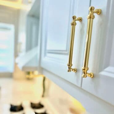 taxta lusturlar: Sifarişlə mətbəx dəsti, Özü çəkən petlələr, Mat laminat, Kredit var, Ödənişli çatdırılma, Ünvandan götürmə, Pulsuz çatdırılma — 7