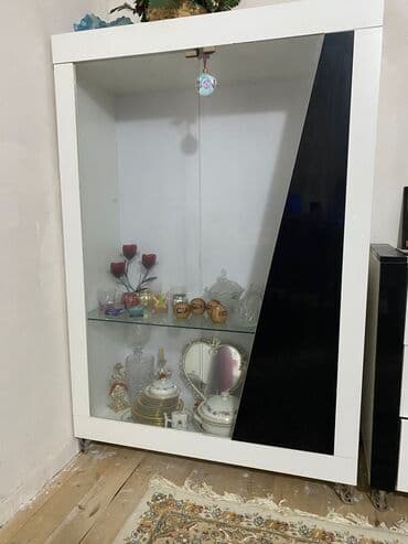 Muncuqlar: Qonaq otağı üçün mebel dəsti - Rəng: ağ-qara, müasir xəttli dizayn - — 3