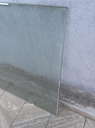 Digər: Temperli şüşə 300×120 sm, 12 mm Satılır. Ölçüsü 300×120 sm, qalınlığı — 1