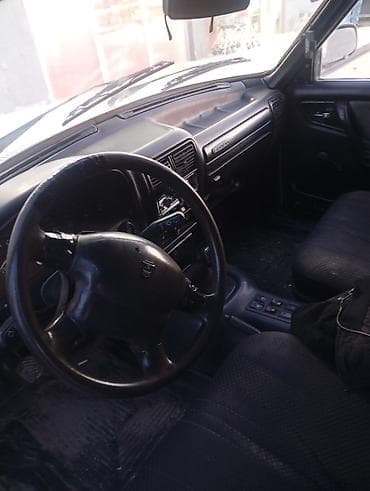 Motonəqliyyat: GAZ Volga 3110 – yük bölməli xüsusi modifikasiya - Korpus: Ağ rəngli — 3