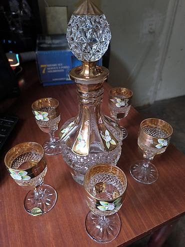 Rəng - Qızılı, Xrustal, Çexiya