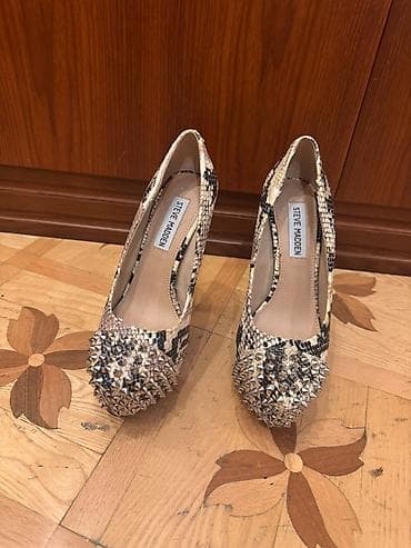 Şəxsi əşyalar: Steve Madden qadın tuflisi - Model: Platformalı yüksək daban stiletto — 1