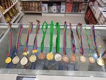 kuboklar: 🏅 MEDAL DƏSTİ SATILIR 🏅 🥇 1-ci yer 🥈 2-ci yer 🥉 3-cü yer medalları — 3