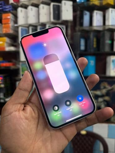 3 kameralı videoregistrator: IPhone 13, 128 GB, Ağ, Face ID — 2