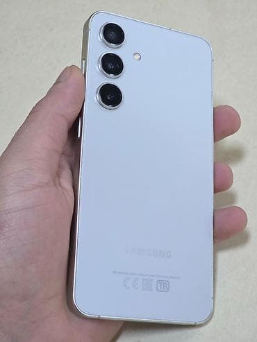 Samsung Galaxy S24, 256 GB, rəng - Ağ, Barmaq izi, Simsiz şarj, Face ID — 1