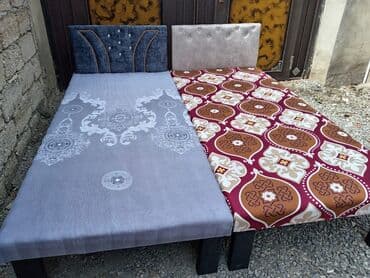 taxt uzluyu: Təzə çarpayılar. 1 nəfərlik çarpayılar 60manat. 2 nəfərlik taxt — 11