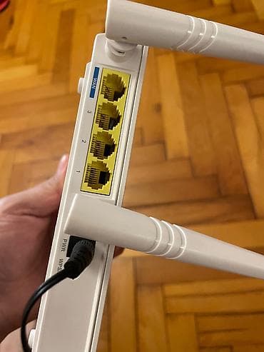macbook pro 17: Tenda N300 modemi.yeni kimidir.hec bir problemi yoxdur.elave sual olsa — 2