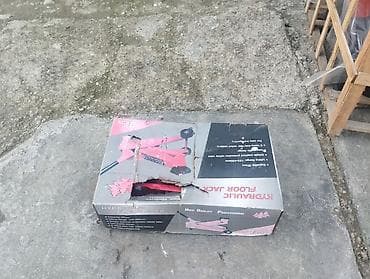 Tikinti və təmir: Teker temiri ucun lazim olan her sey usdunde verirlir . CIDDI FIKIRI — 3