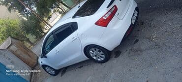 фольксваген поло седан 1 6: Kia Rio: 1.4 l | 2013 il Sedan — 2