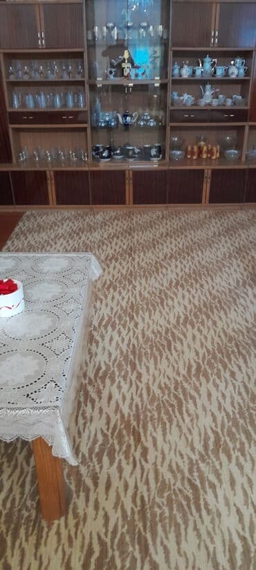 İşlənmiş, Açılan, 5 qapı Düz dolab, Servant, Belarusiya lalafo.az -da İşlənmiş, Açılan, 5 qapı Düz dolab, Servant, Belarusiya