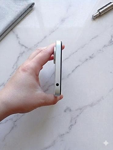 Məhsul: Redmi smartfon Xüsusiyyətlər: - Rəng: Açıq mavi arxa panel — 5