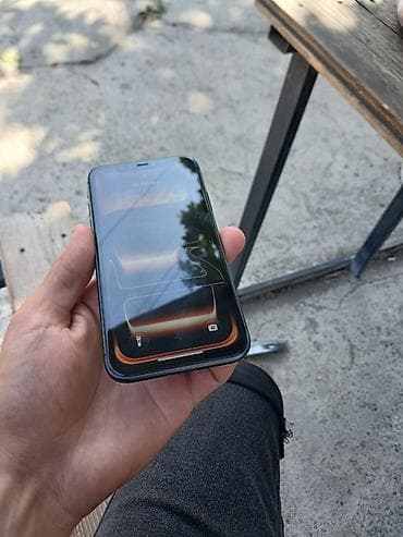 apple 8 plus: IPhone 11, 64 GB, Qara, Barmaq izi, Simsiz şarj, Face ID — 2