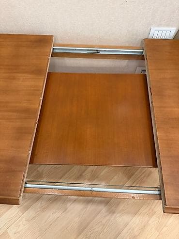 lövhe: Qonaq masası, İşlənmiş, Qatlanan, Taxta, Dördbucaq masa — 3