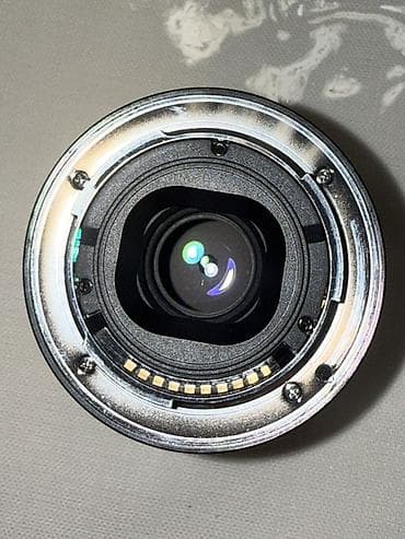gta 5: Sony E 35mm f/1.8 OSS (E-mount) obyektiv - Uyğunluq: Sony APS-C — 4