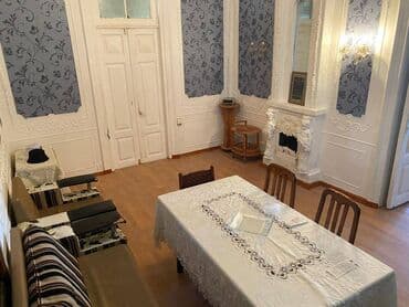 razınde kıraye evler: Nizami metrosunun çıxışında 2 mertebeli binanın 2-ci mərtəbəsində — 3