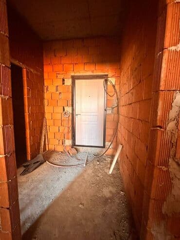 1 otaqlı kohnə tikili: 1 otaqlı, Yeni tikili, m. 28 may, 53 kv. m — 7