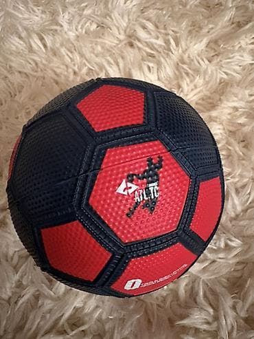 Məhsul: Mini futbol topu “Athlitech” - Rəng: qara–qırmızı panellər -