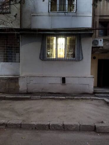 obyek satilir: Obyektə yararlı mənzil satılır. Elmlər akademiyası metrosuna yaxın 5/1 — 18