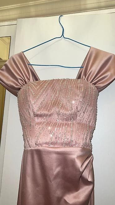 hamile don: Ulkar Hasanovadan alinib .Zərif gecə/libas – pudra-çəhrayı rəngdə — 2