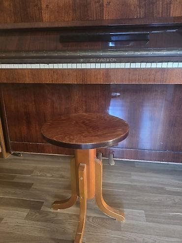 gitara akustik: Belarus upright piano - Marka/model: “Belarus” (шеврон loqosu ilə) - — 2