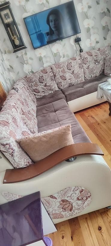 Künc divan, 2 kreslo — 1