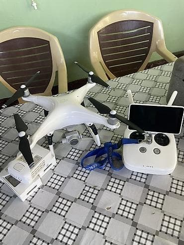 çanta noutbuk: DJI Phantom seriyalı kvadrokopter komplekti Xüsusiyyətlər: - Model — 2